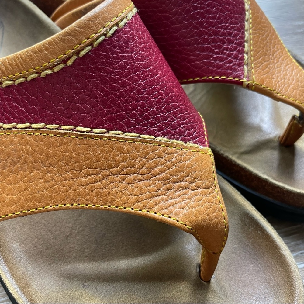 Women's Tan and Red Sandals - Picture 6 of 7